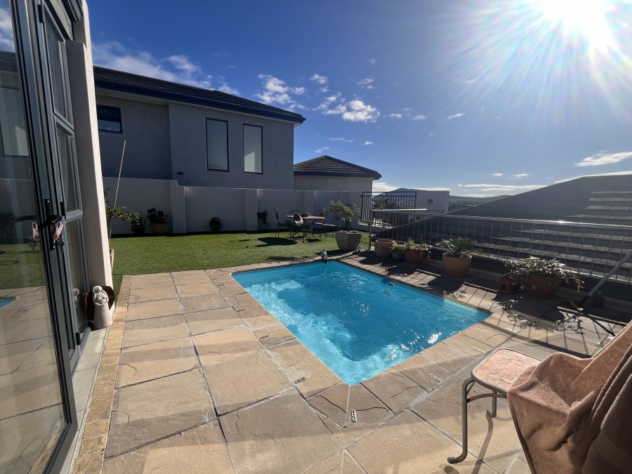 To Let 3 Bedroom Property for Rent in Big Bay Western Cape